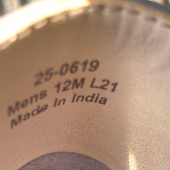 JOHNSTON & MURPHY McGUFFEY SLIP-ON SHOES - Picture 7 of 8